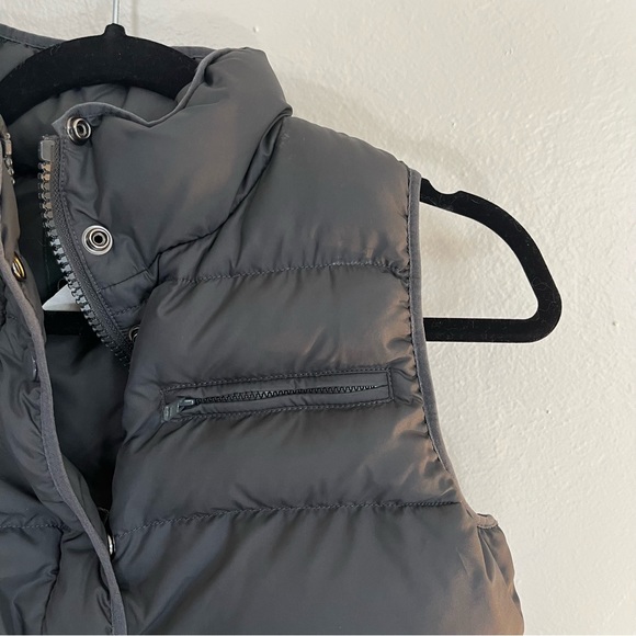 Preloved J Crew Puffer Vest - Picture 4 of 10
